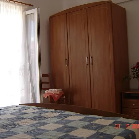 Bacvar 32